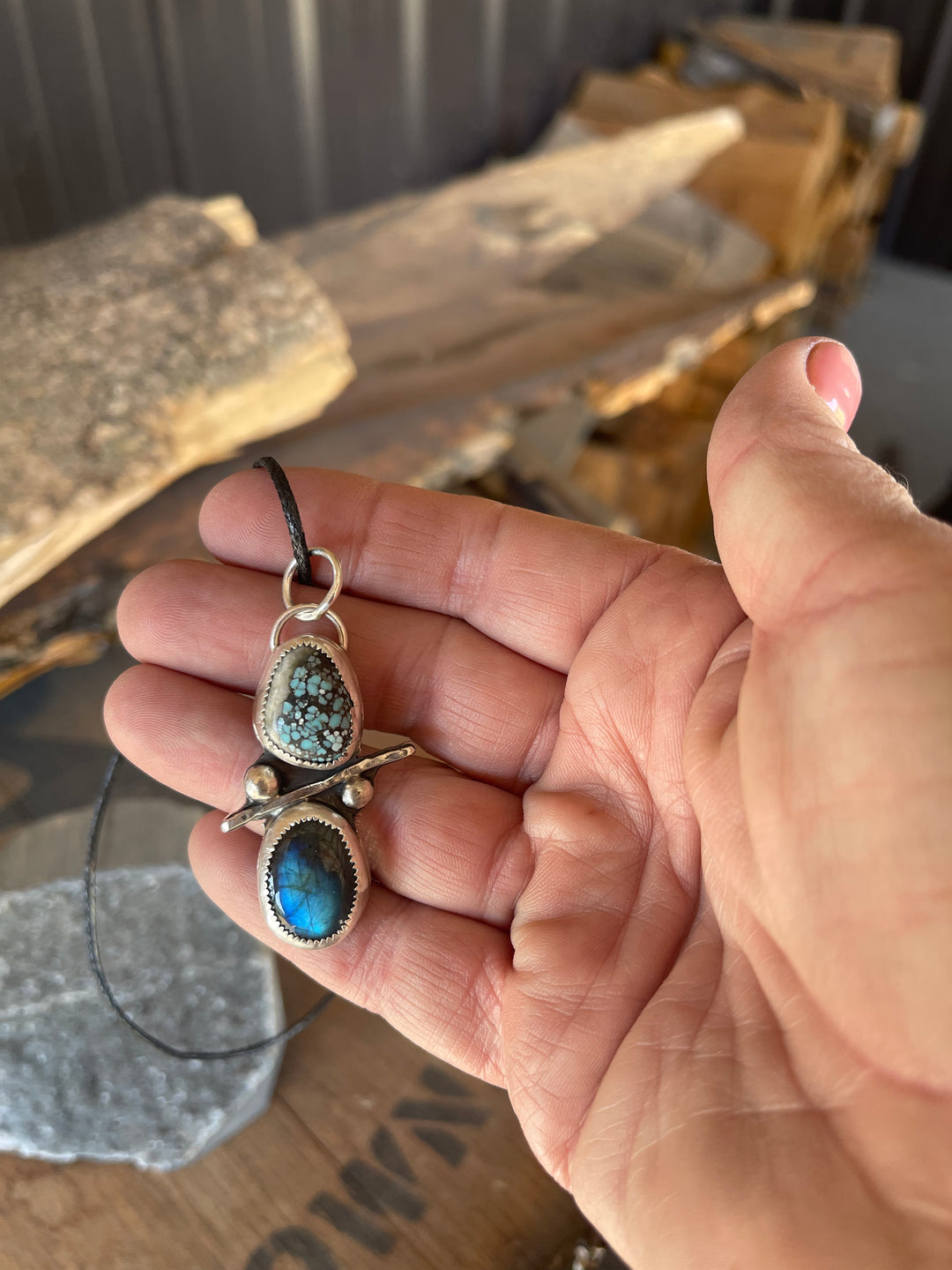 Shiny Night Pendant