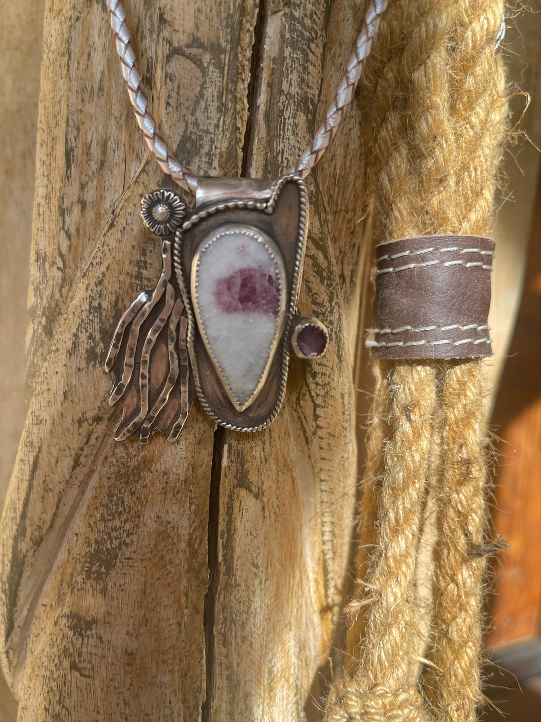 Horse pink and white pendant