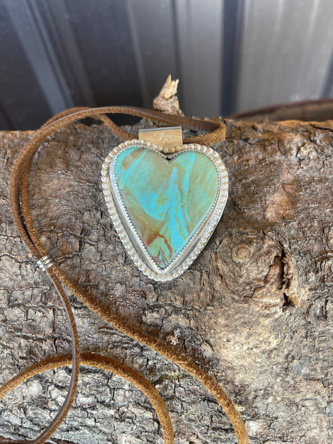 Straight to my Heart pendant